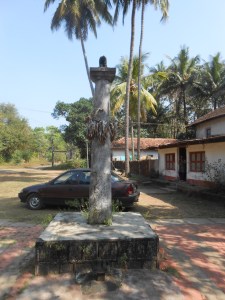 jarjara in front of the gardi